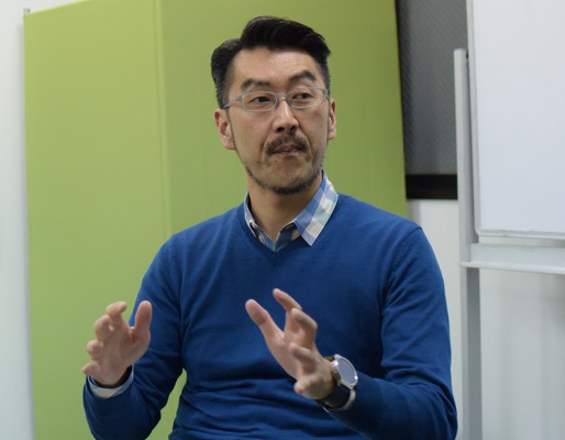 写真：データ分析について語る内野氏