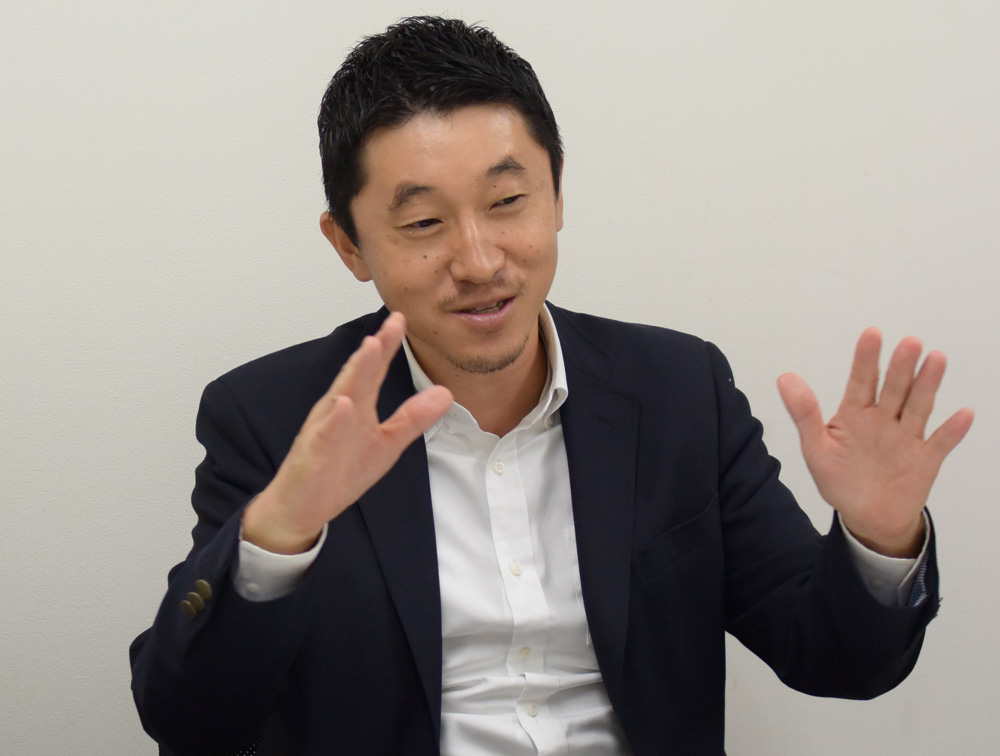 写真：株式会社発酵生活の濱本社長