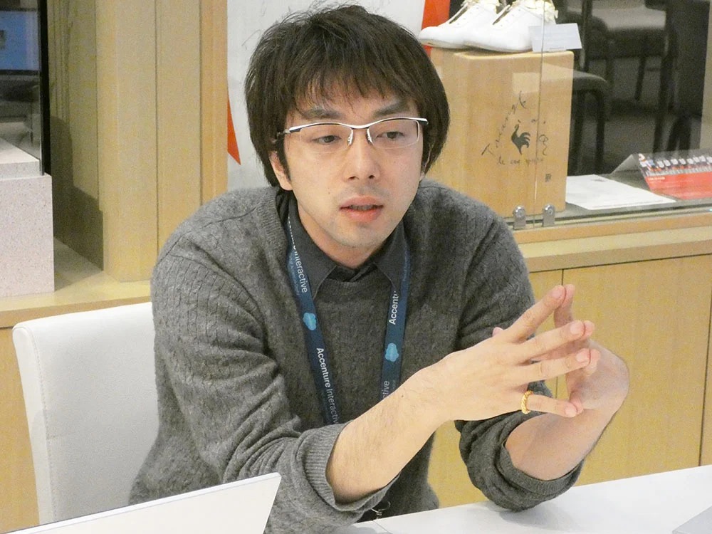 写真：株式会社デサント デジタルマーケティング戦略室 デジタルマーケティング企画課 松倉 蛍太郎氏